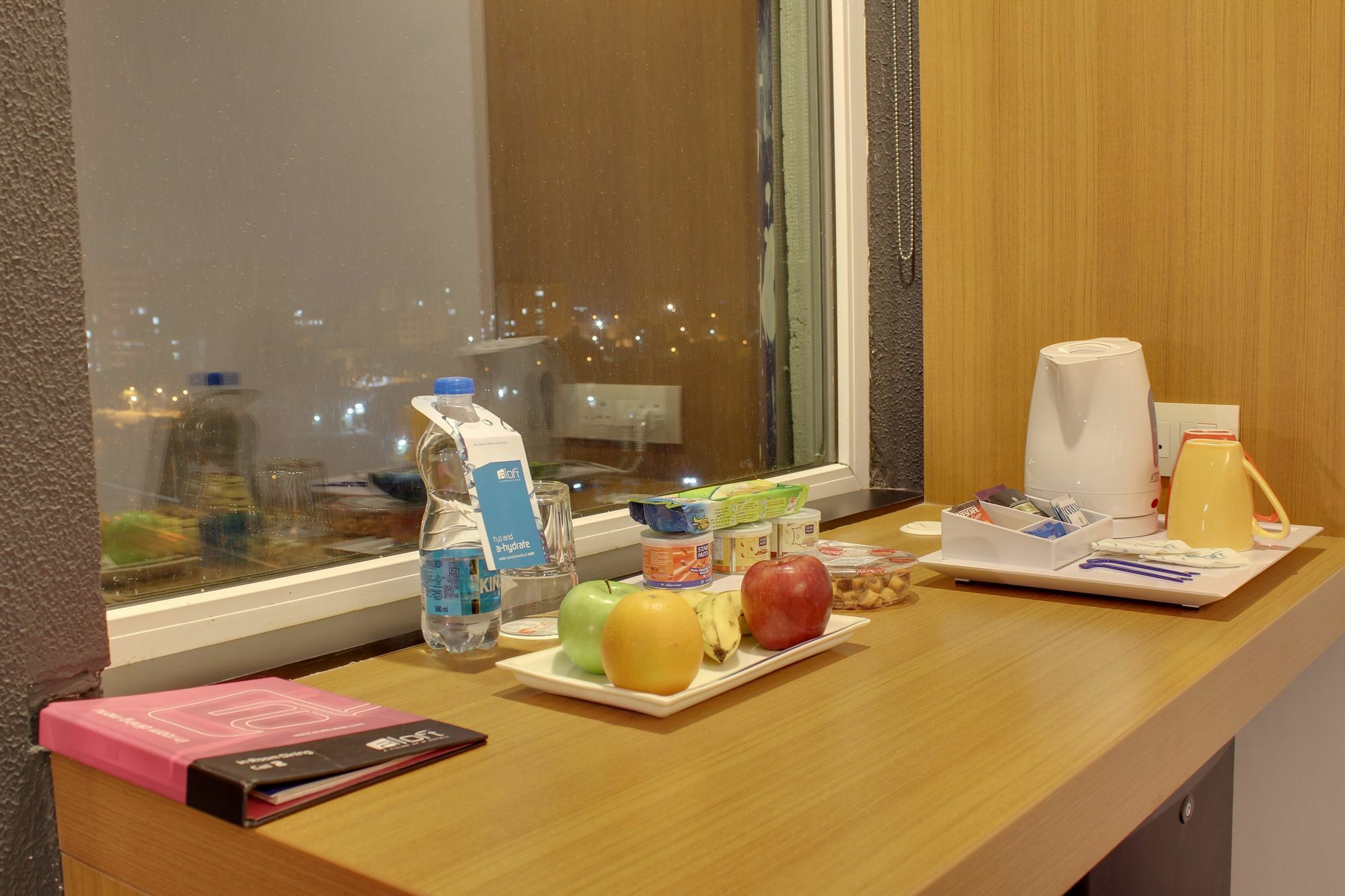 होटल Vivanta Sg Highway Ahmedabad